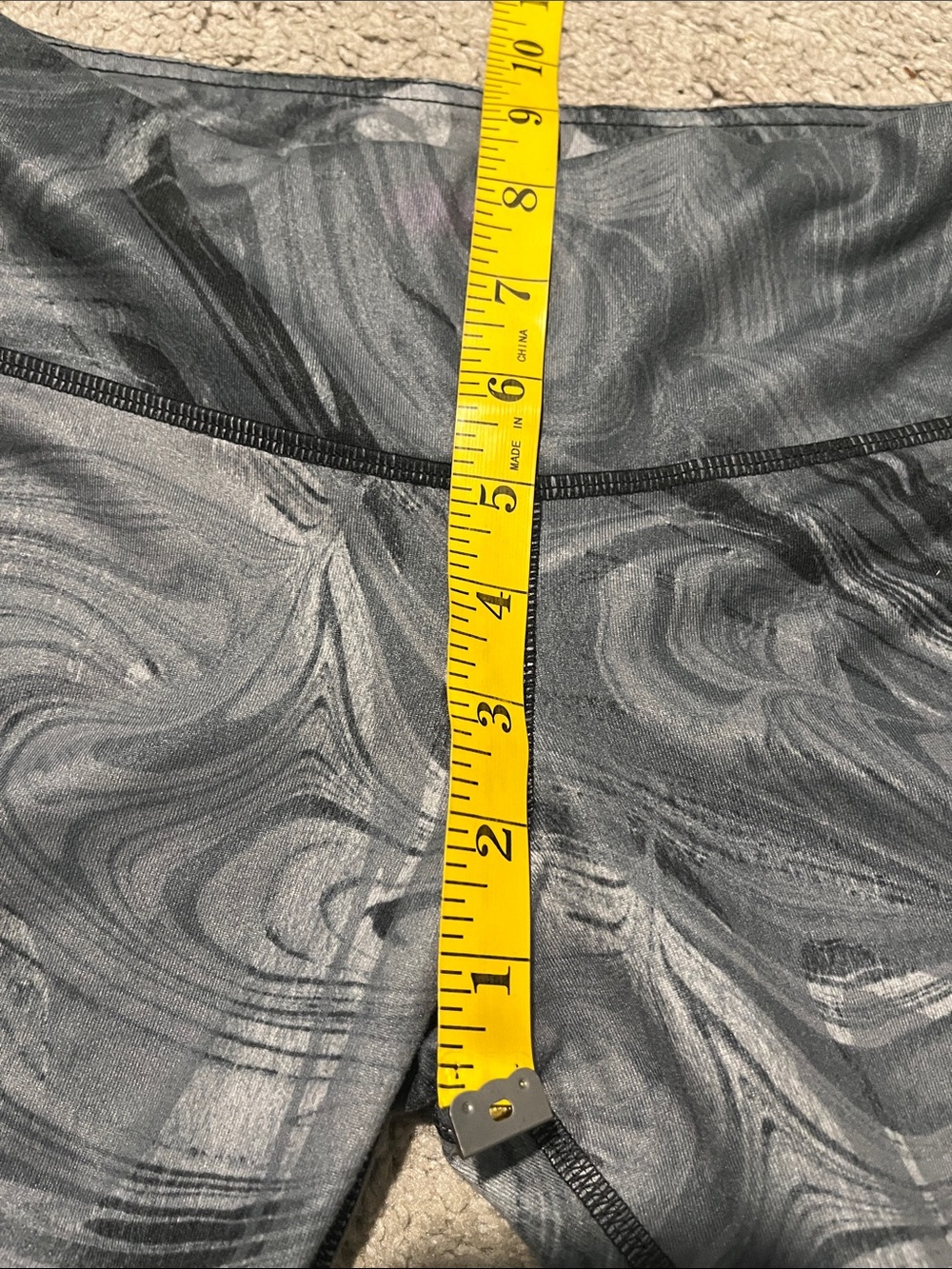 ALO Yoga Airbrush Gray Black Swirl Marble Design Athletic Leggings Athleisure - Picture 11 of 12
